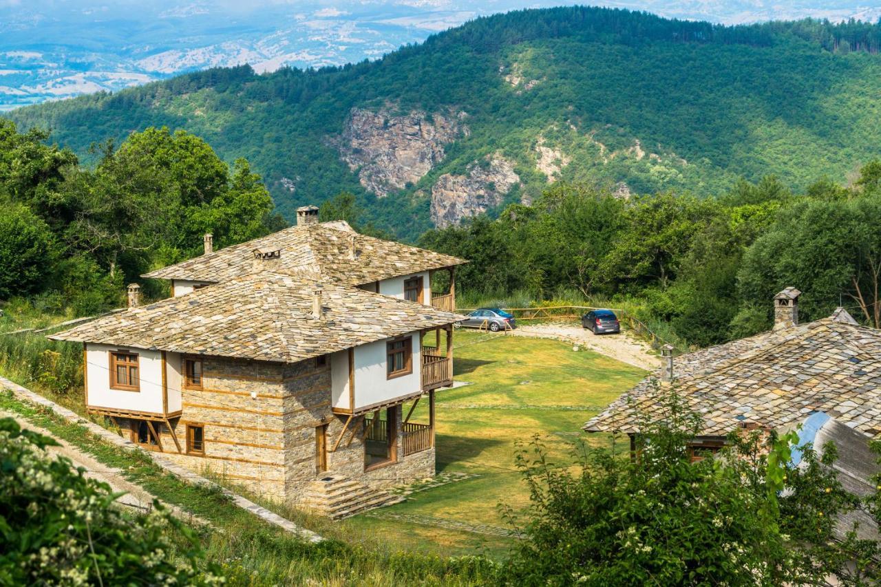 Leshten Guest Homes Exterior foto
